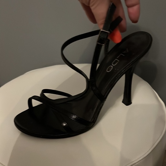 Aldo black strap oh heels - Picture 2 of 7